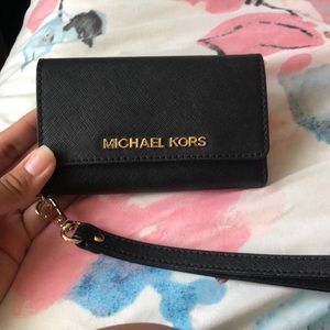 Michael kors iPhone 5 wristlet